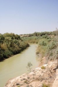 Река Иордан недалеко от места крещения Иисуса Христа